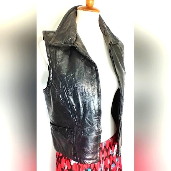 VINTAGE UNISEX PATCHWORK LEATHER VEST - Picture 1 of 7
